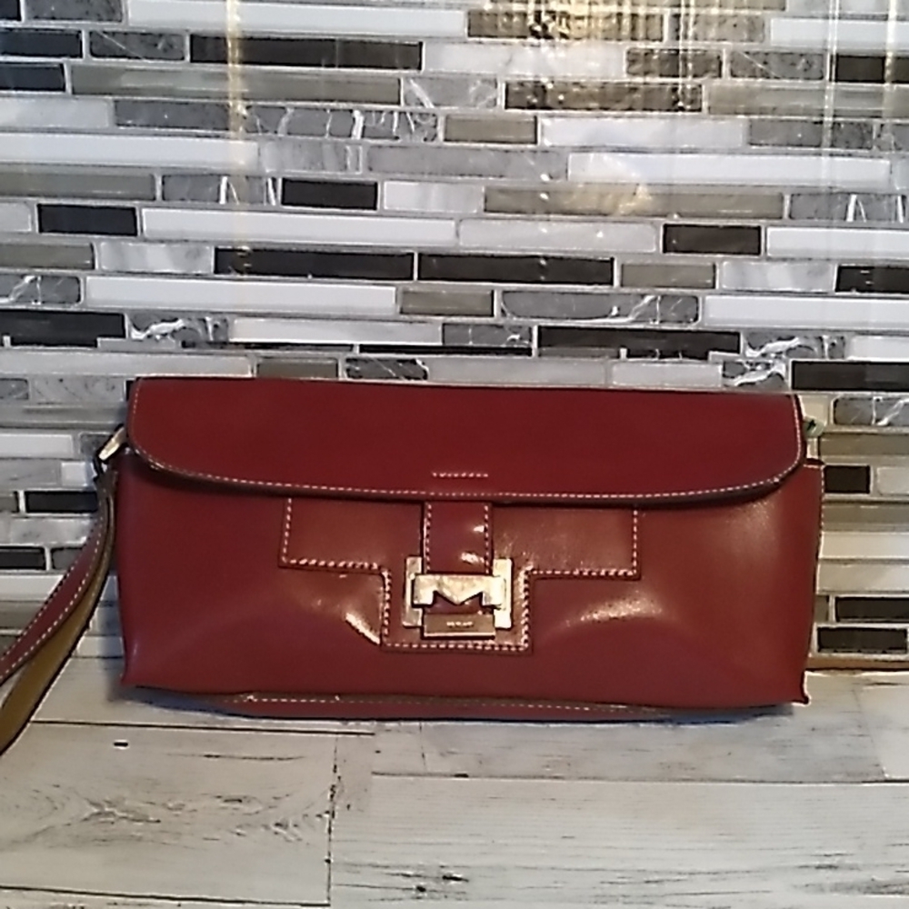 Mondani New York leather purse 👛 wristlet clutch